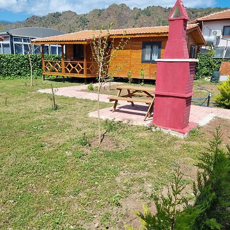 Ugur Pansiyon Bungalows Çıralı Exteriér fotografie