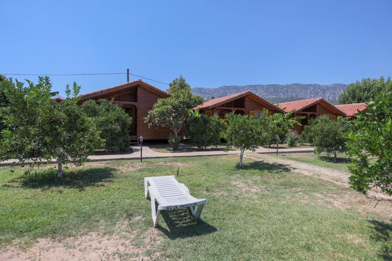 Ugur Pansiyon Bungalows Çıralı Exteriér fotografie