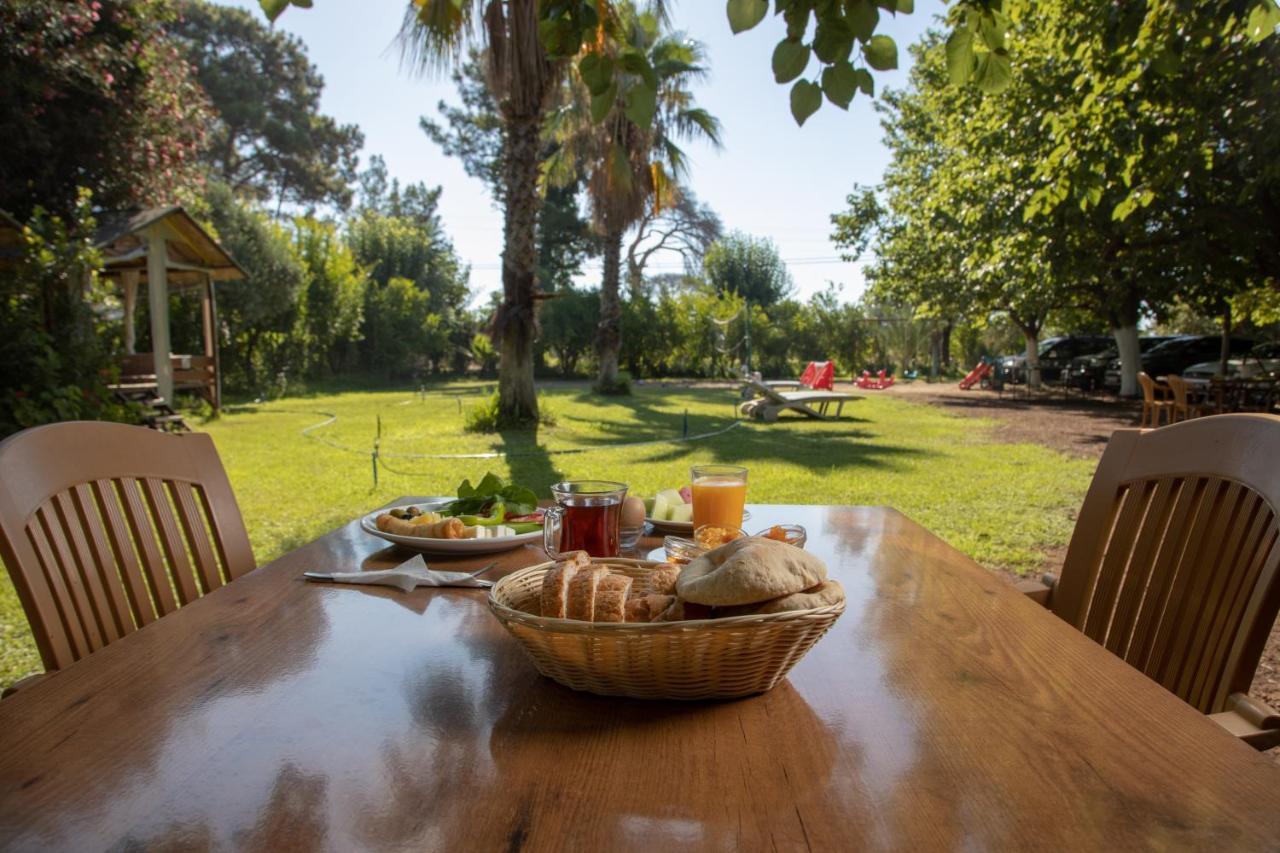 Ugur Pansiyon Bungalows Çıralı Exteriér fotografie
