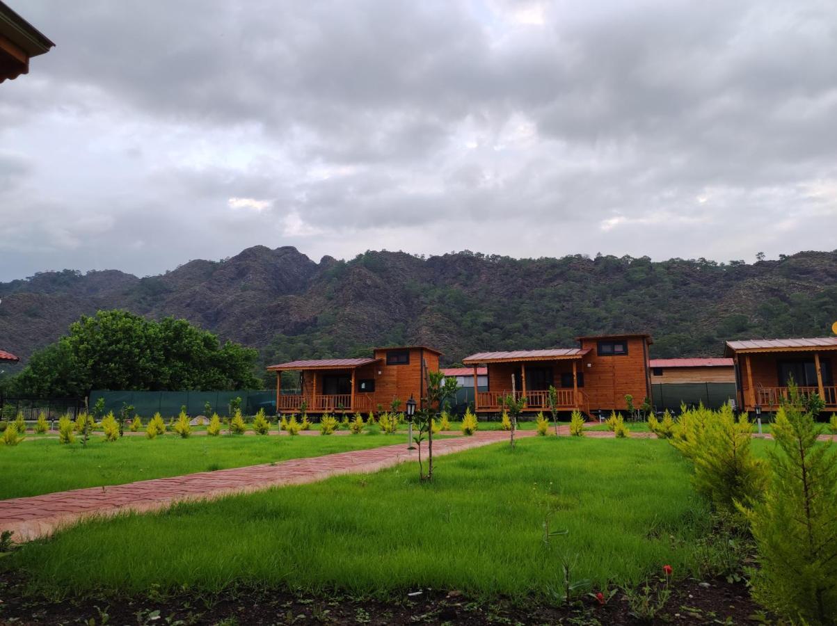 Ugur Pansiyon Bungalows Çıralı Exteriér fotografie