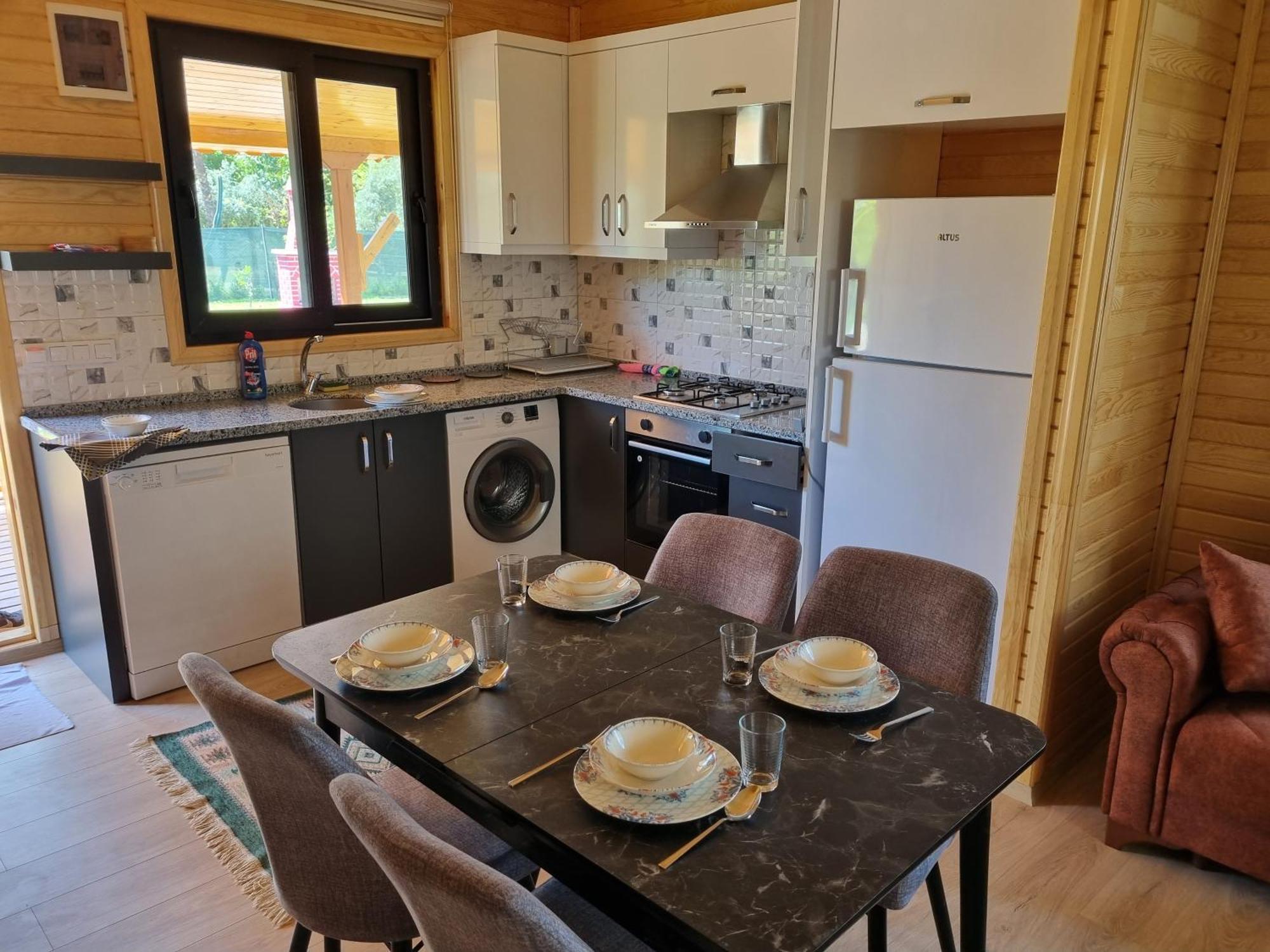 Ugur Pansiyon Bungalows Çıralı Exteriér fotografie