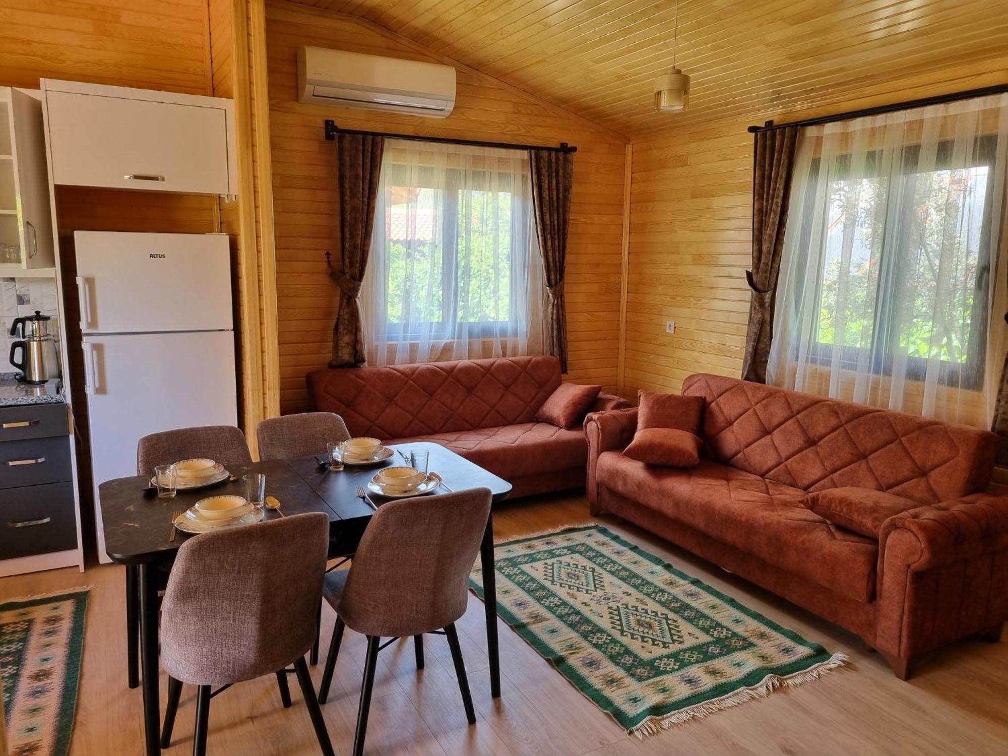 Ugur Pansiyon Bungalows Çıralı Exteriér fotografie