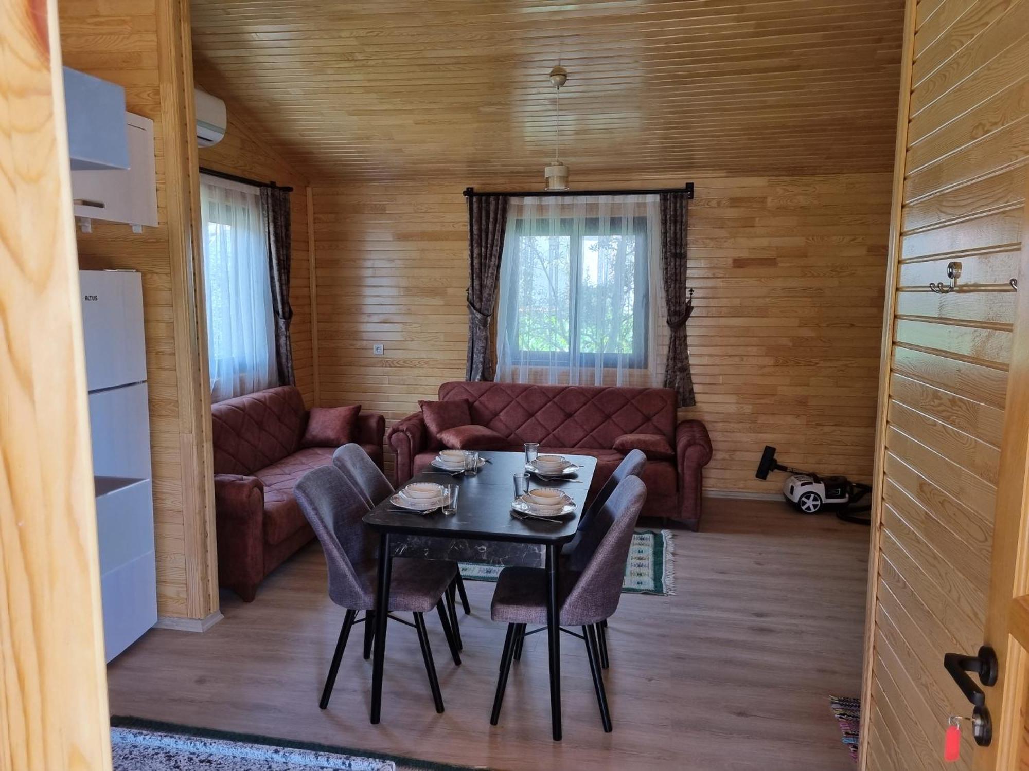 Ugur Pansiyon Bungalows Çıralı Exteriér fotografie