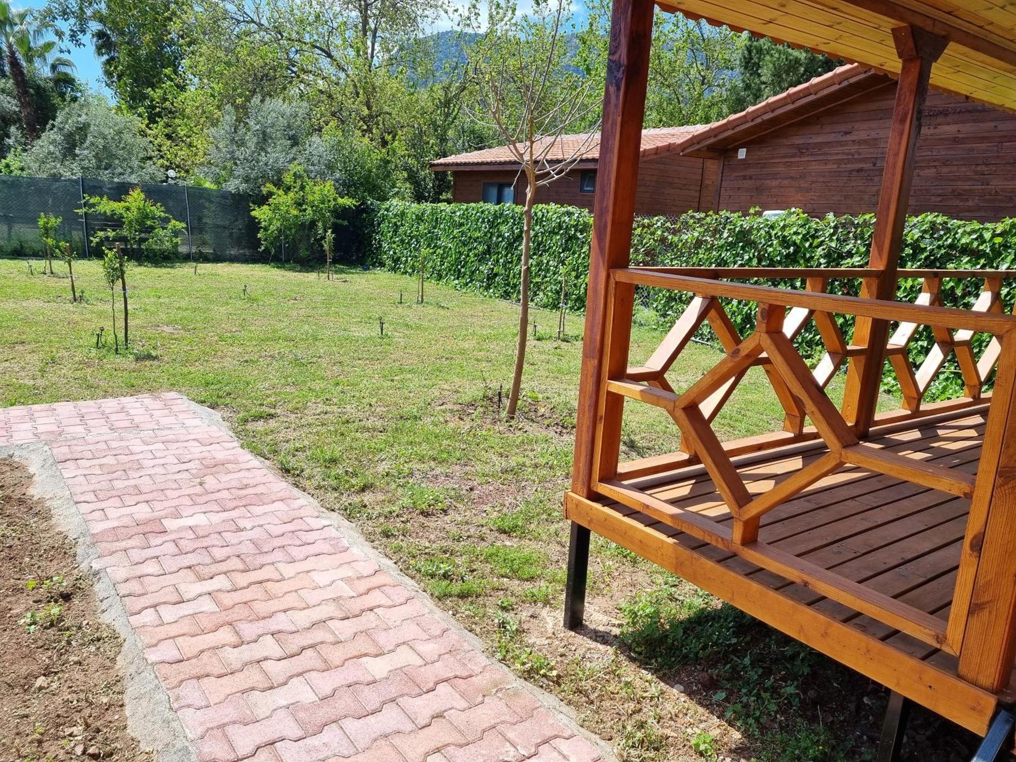 Ugur Pansiyon Bungalows Çıralı Exteriér fotografie