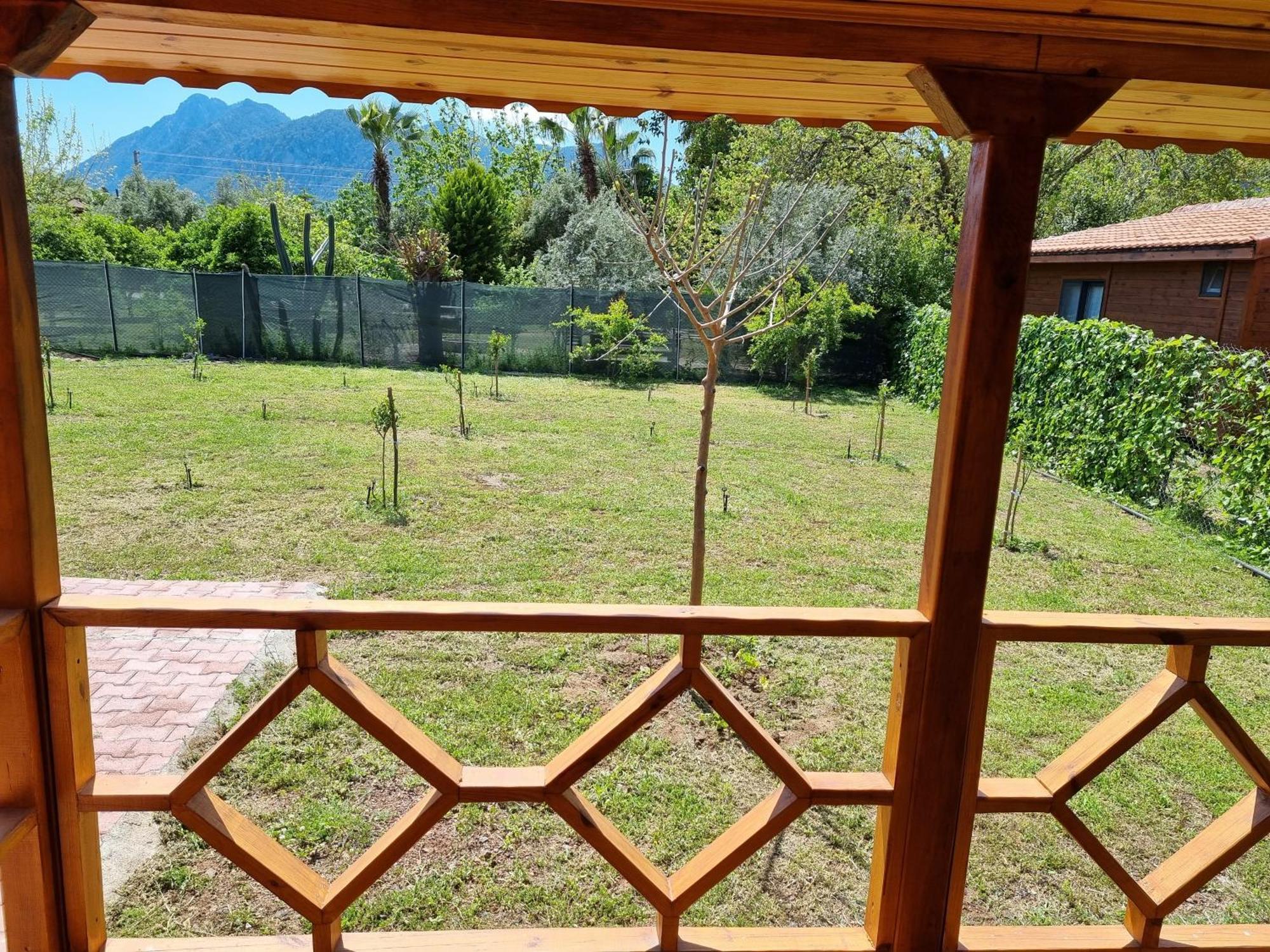 Ugur Pansiyon Bungalows Çıralı Exteriér fotografie